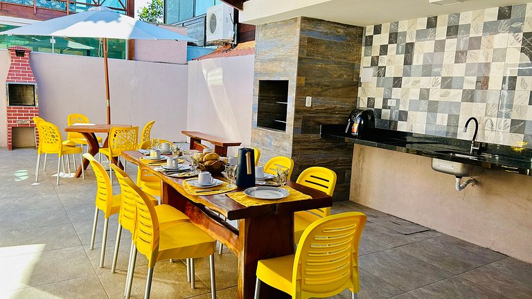 Casa com Piscina a 150m do Mar | Carneiros