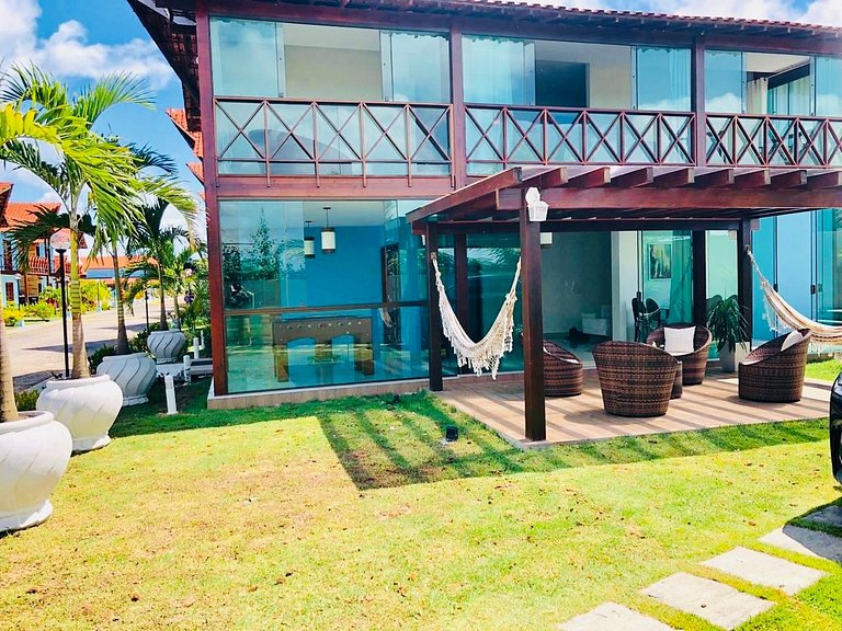 Village Praia dos Carneiros 3 com 6 quartos e Hidro