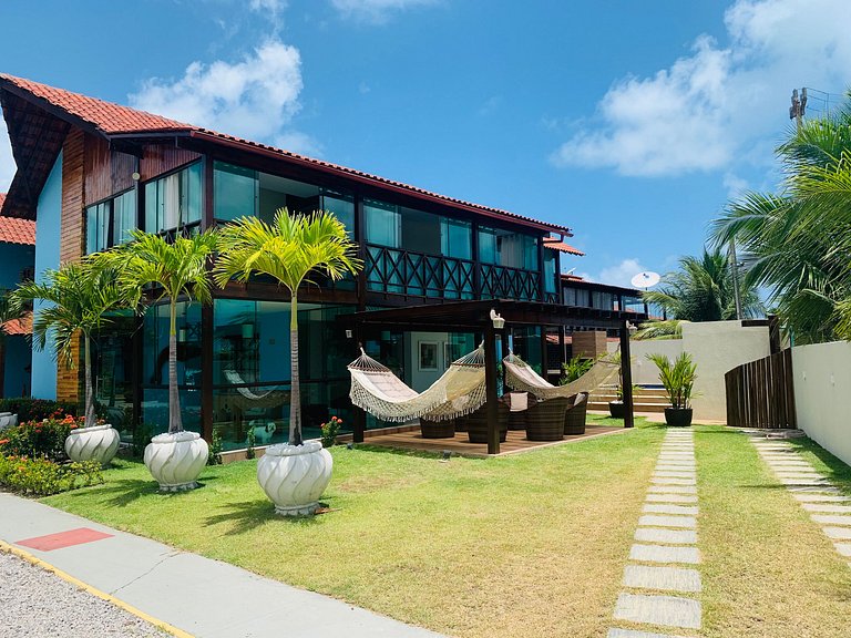 Village Praia dos Carneiros 3 com 6 quartos e Hidro